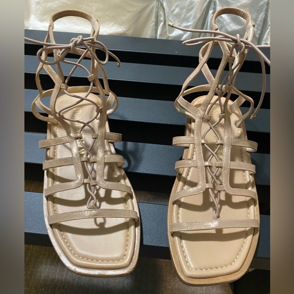 Size 8 slightly metallic Stuart Witzman sandles